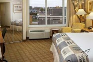 Doubletree By Hilton Jefferson Jefferson City